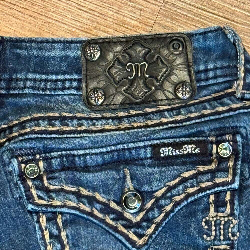 Miss Me Women's Boot Cut Embellished Flap Pocket Jeans, Size 32